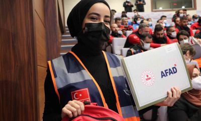 Sel bölgesine desteğe gidenlere teşekkür belgeleri verildi