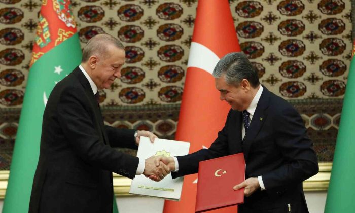 Türkmenistan’dan Cumhurbaşkanı Erdoğan’a “Devlet İşbirliği Nişanı”