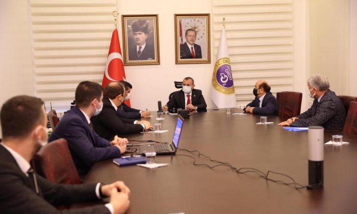 Vali’den ‘pandemi bitmedi’ uyarısı