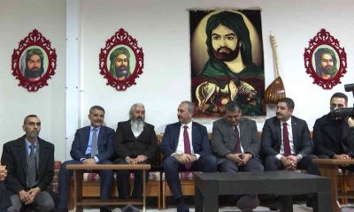 Adalet Bakanı Gül cemevini ziyaret etti: “Biz hep birlikte Türkiye’yiz”