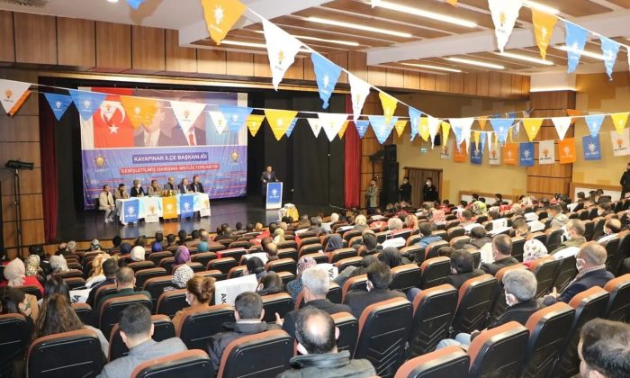AK Parti Kayapınar ilçe danışma meclisi toplantısını gerçekleştirdi