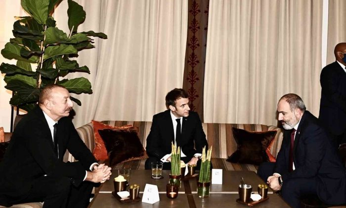 Aliyev, Brüksel’de Macron ve Paşinyan ile görüştü
