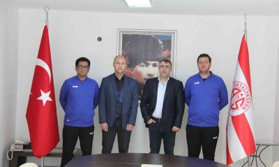 Antalyaspor Kulüp Derneğinden ilk hamle voleybola