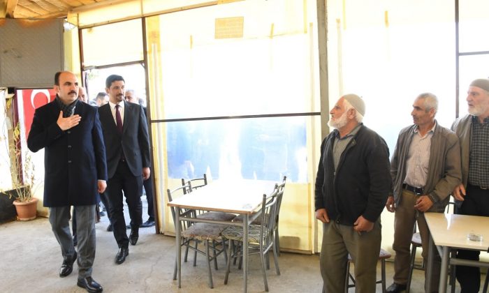 Başkan Altay Kadınhanı’nın mahallelerinde vatandaşlarla buluştu