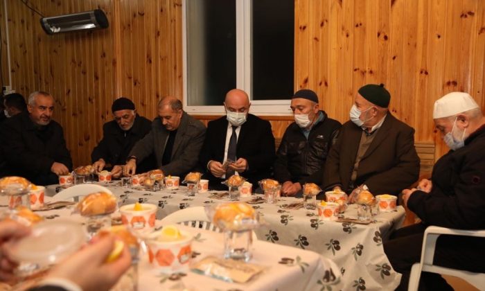 Başkan Bıyık, vatandaşlarla sabah namazında bir araya geldi