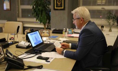 Başkan Erdem, uluslararası belediye başkanları zirvesine katıldı