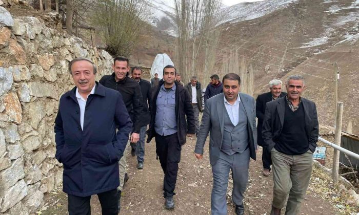 Başkan Sabırlı ve Arvas kapı kapı dolaşıyor