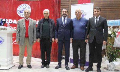 Başkan Şerifoğulları, sporun emektarlarıyla bir araya geldi