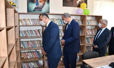 Bu kütüphanelerin mobilyaları öğrencilerden, dekorasyonu öğretmenlerden