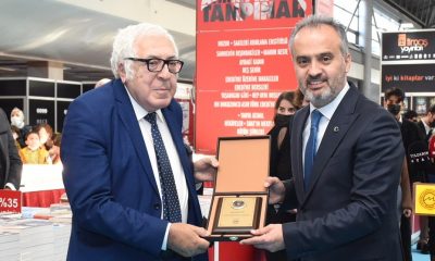 Bursalı kitap kurtları bu fuara akın etti