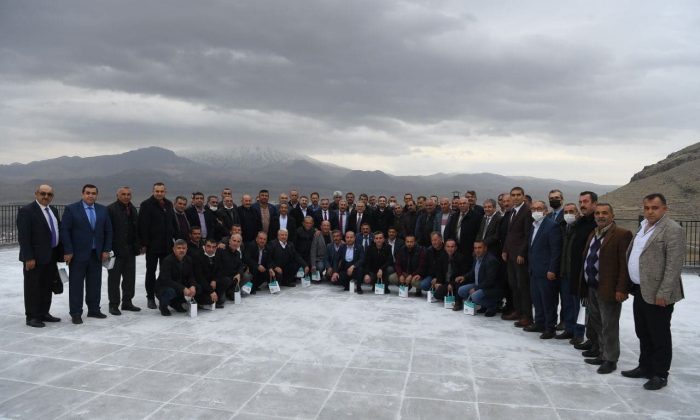 Büyükkılıç, Develi’de muhtarlarla buluştu