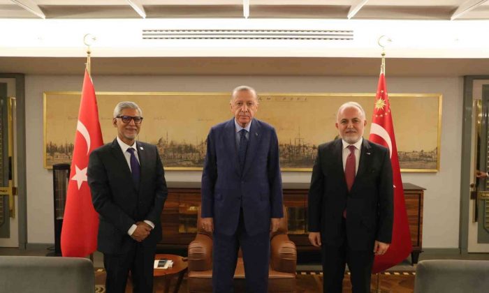 Cumhurbaşkanı Erdoğan, Kızılay Başkanı Kınık ve IFRC Genel Sekreteri Chapagain’i kabul etti