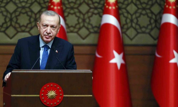 Cumhurbaşkanı Erdoğan: “Ruhu esir bir insanın bedeni özgür olamaz”