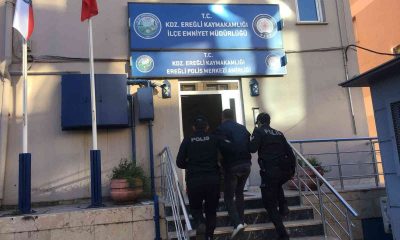 Cumhurbaşkanı Erdoğan’a hakaret edip fotoğrafını yere atan kişi gözaltına alındı