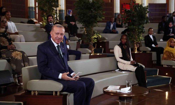 Cumhurbaşkanı Erdoğan’dan Afrikalı gençlere çağrı: “Türkiye’yi ikinci vatanınız kabul edin”