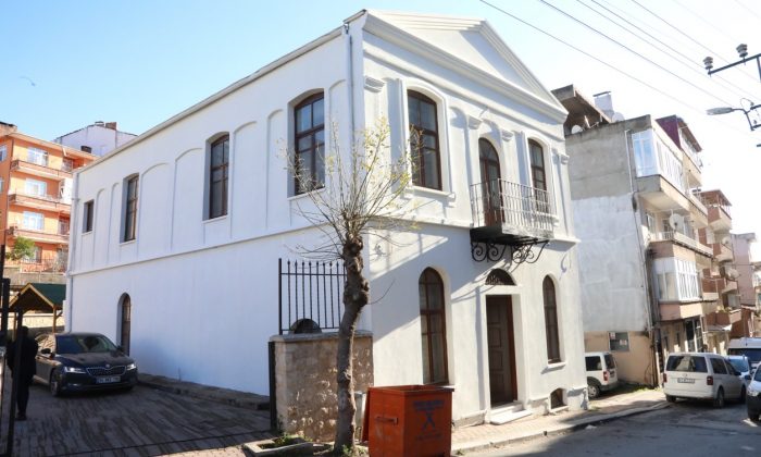 Darıca Millet Kıraathanesi kapılarını açmaya hazırlanıyor