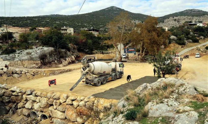 Esenli meydanında çalışmalar hızlandı