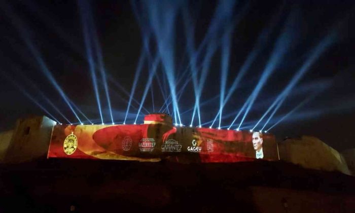 Gaziantep kalesinde 100. yıla özel ses ve ışık gösterisi