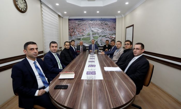 İşçi, memur ve sözleşmeli personeller için yeni sözleşmeler imzalandı