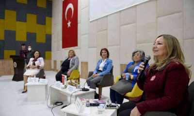 “Kadın İsterse” paneli