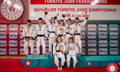 Kağıtspor’un judocuları madalyalarını aldı