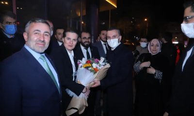 Kandemir, Bilecik’te çiçeklerle karşılandı