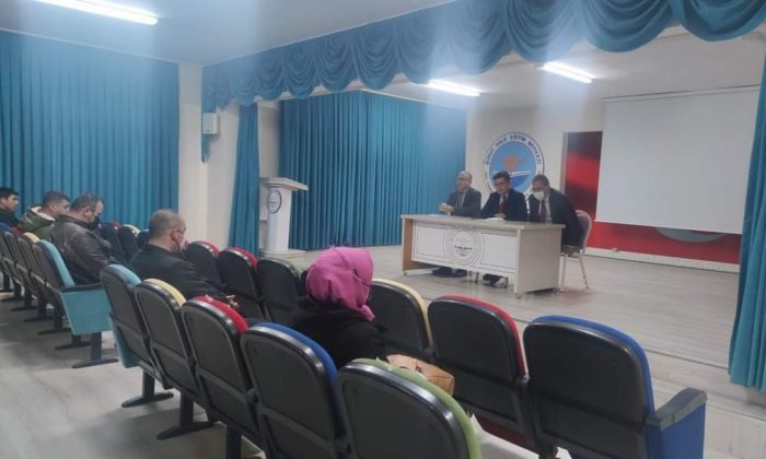 Kaymakam Düzgün Okul Aile Birliği Başkanları ile bir araya geldi