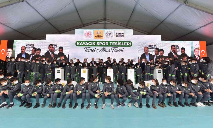 Konyaspor’un yeni tesisinin temeli Bakan Kurum’un katılımıyla atıldı