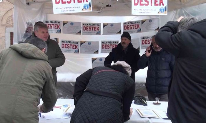 Kütahya’da “Sosyete Pazarı”nın yeniden açılması için imza kampanyası
