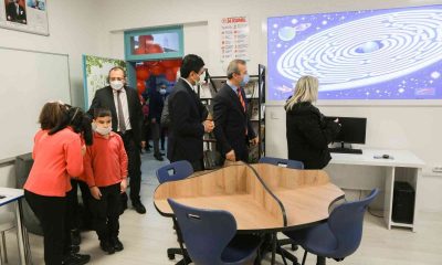 “Kütüphanesiz Okul Kalmasın” projesi okullarda devam ediyor