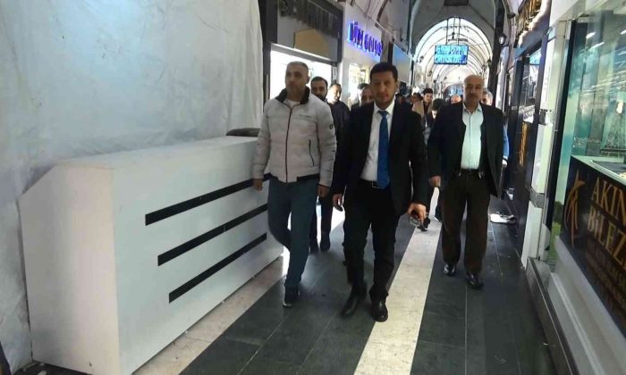 Kuyumcular odası başkan adayı Türkan, esnafın sorunlarını dinledi