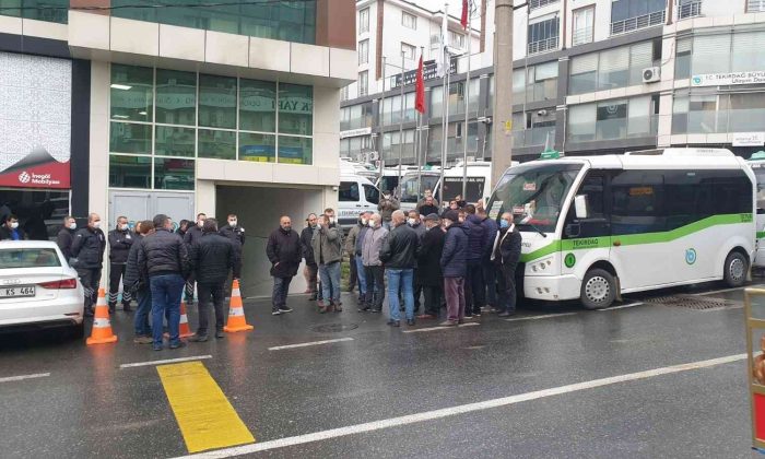 Minibüsçülerden Tekirdağ Büyükşehir Belediyesine güzergah eylemi: “CHP’liyim arabamı da yakacağım, kendimi de burada yakacağım”