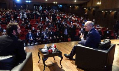 Numan Kurtulmuş, üniversite öğrencileriyle bir araya geldi