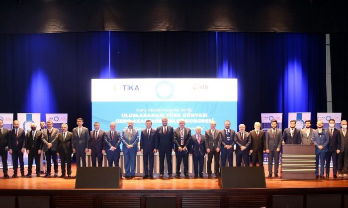 Rektör Karamustafa, Uluslararası Türk Dünyası Genç Akademisyenler Kongresi’ne katıldı