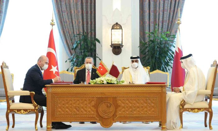 Türkiye ve Katar arasında 12 anlaşma imzalandı