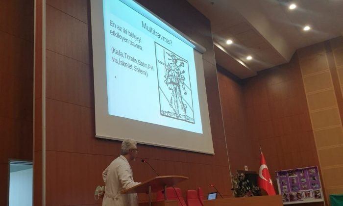 Acil servis personeline ’Trafik Güvenliği’ eğitimi verildi