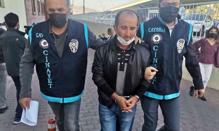 Ağabeyini öldürüp katilin bulunması için yardım isteyen sanığa müebbet hapis cezası