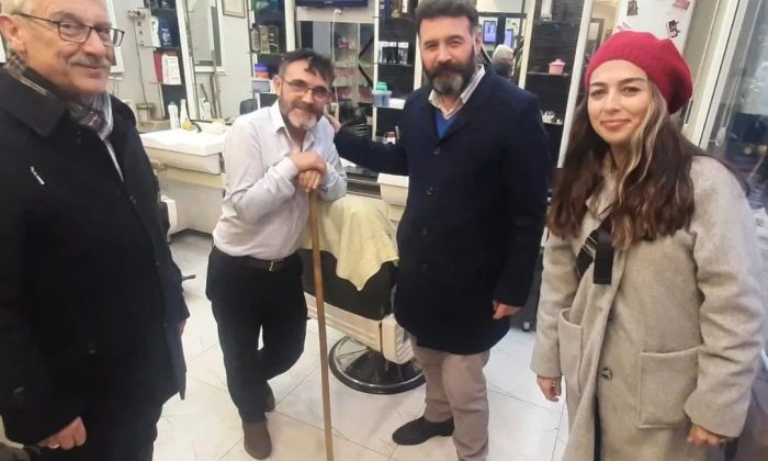 AK Parti tam kadro sahada