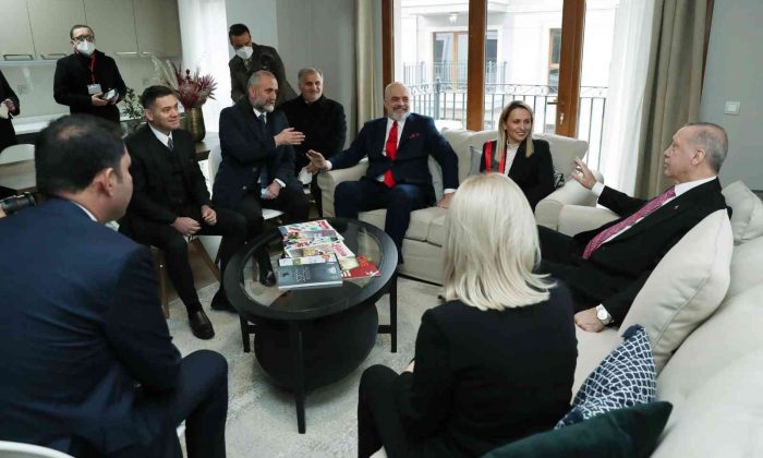 Albayrak İnşaat Arnavutluk için söz verdiği konutları teslim etti