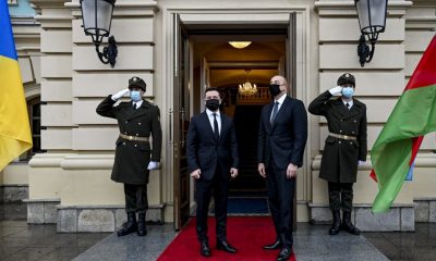 Azerbaycan Cumhurbaşkanı İlham Aliyev, Ukrayna Cumhurbaşkanı Vladimir Zelenskiy ile bir araya geldi