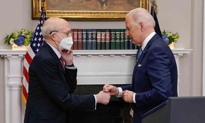 Biden’ın yeni Yüksek Mahkeme yargıcı adayı siyahi bir kadın olacak