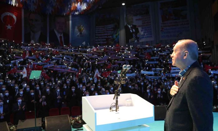 Erdoğan: “İktidara giden yolun sandık yerine yabancı devletlerin kapısında aranmasını demokrasimiz adına çok tehlikeli görüyoruz”