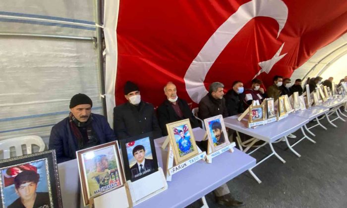 Evlat nöbetindeki baba Begdaş: “Siyasi partiler bir araya gelirse evlatlarımızı kurtarırlar”