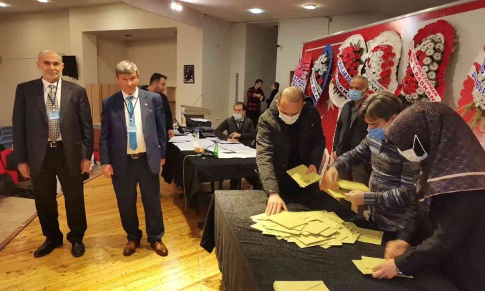 Halıcılar Odası’nda Başkan Efilti güven tazeledi