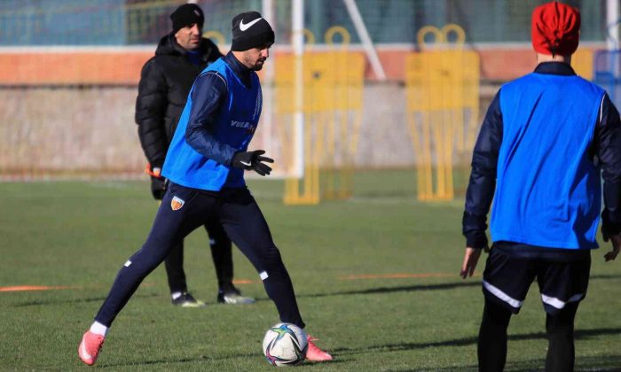 Hikmet Karaman: “Yenilmemeliyiz, kazanmayı alışkanlık haline getirmeliyiz”