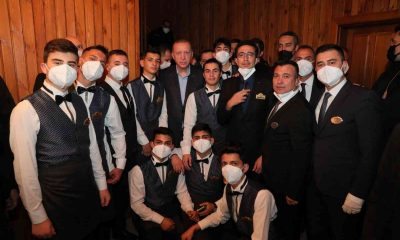 Kadıköy Abdülhamid Han Meslek Lisesi öğrencileri Cumhurbaşkanı Erdoğan’ı ağırladı