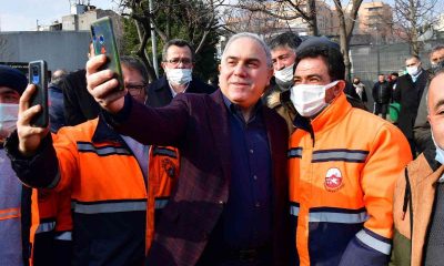 Karda görev yapan çalışanlara Fatih’te balık ekmek ikramı