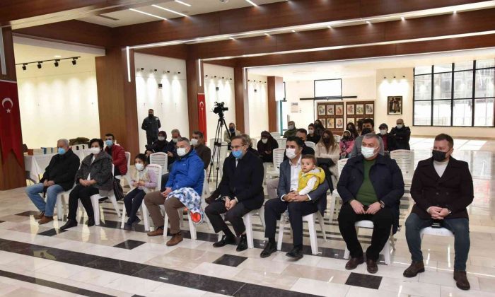 Manisalı yazarlar okuyucularıyla buluştu