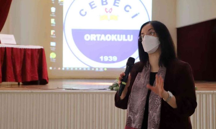 Öğrenciler için ‘Adölesan dönem sağlık atölyesi’ düzenlendi