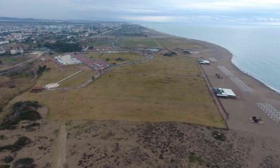 Serik’te vatandaşlardan Boğazkent Halk Plajında yapılan çim çalışmalarına destek